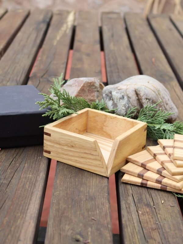 Set de posavasos de madera artesanales con caja organizadora